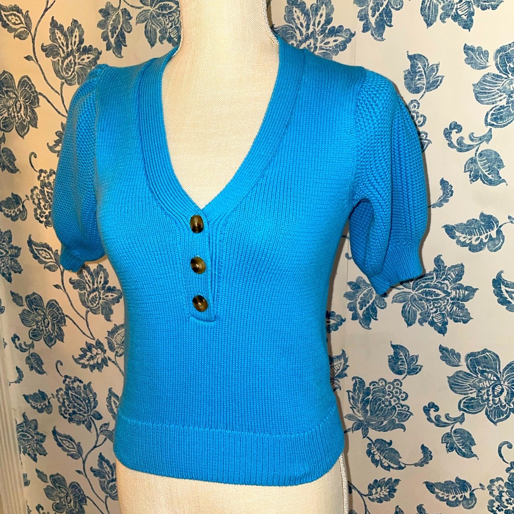 Ann Taylor puff sleeve sweater